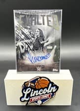 2025 Topps Exalted WWE Wrestling Black and White Signatures Roxanne Perez #BWS-RPZ card