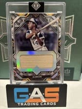 2025 Topps Transcendent Collection Legendary Relics Hank Aaron #TCLR-HA card