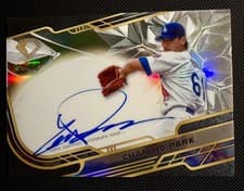 2025 Topps Diamond Icons Icons Chrome Autographs Chan Ho Park #ACC-CHP card