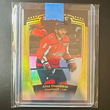2024-25 Upper Deck Stature Base Set Alex Ovechkin #14 card