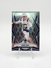 Drake Maye 2025 Panini Phoenix card