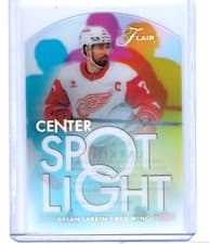 2025-26 Flair Center Spotlights Dylan Larkin #CS-4 card