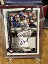 2025 Topps Real One Autographs Orelvis Martinez #18 card