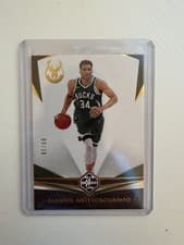 Giannis Antetokounmpo 2020-21 Panini Chronicles Base Set card