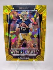 2025 Panini Prizm Draft Picks New Recruits Riley Leonard #17 card