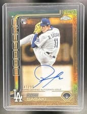 2025 Topps Gilded Collection Chrome Gold Autographs Roki Sasaki #CGA-RS card