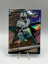 2025 Panini Revolution Star Gazing Tyreek Hill #16 card