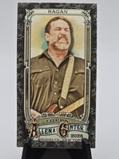 2025 Topps Allen & Ginter Framed Mini Autographs (Non-Baseball) Chuck Ragan #MA-CRA