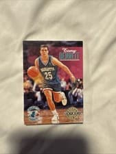Tony Bennett 1992-93 SkyBox Base Set card