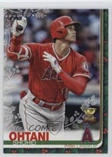 Shohei Ohtani 2019 Topps Holiday Mega Box card