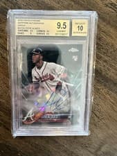 Ozzie Albies 2018 Topps Chrome Sapphire Rookie Autographs card