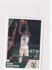 Khris Middleton 2021-22 Panini NBA Sticker & Card Collection (Brazil) Base Set card