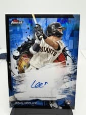 Jung Hoo Lee 2025 Topps Finest Autograph card