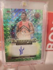 2025-26 Finest Electrifying Signatures Alijah Martin #ESG-AM card