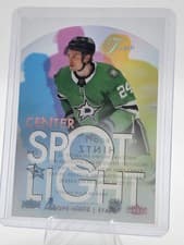 2025-26 Flair Center Spotlights Roope Hintz #CS-5 card