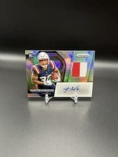 2025 Panini Prizm Rookie Patch Autographs TreVeyon Henderson #29 card