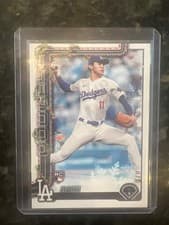 2025 Topps Holiday Hidden Elf Roki Sasaki #HE-25 card