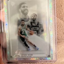 LeBron James 2025-26 Topps Chrome Glass Canvas card