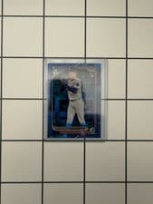Yoshinobu Yamamoto 2024 Bowman Chrome card