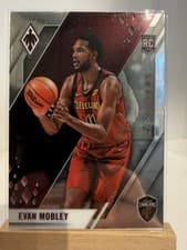 Evan Mobley 2021-22 Panini Chronicles Base Set card