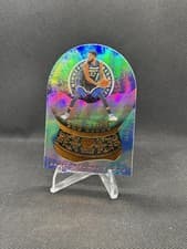 Karl-Anthony Towns 2020 Panini Crown Royale Sno Globe card