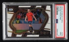 Erling Haaland 2022 Panini Select FIFA card