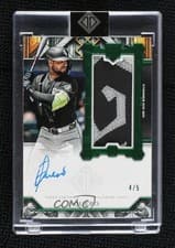 2025 Topps Transcendent Collection Rookie Showcase Patch Autographs Edgar Quero #RSPA-EQ card