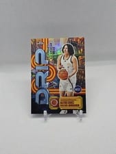 2025 Topps Chrome McDonald's All American All American Drip Aaliyah Chavez #AA-6 card