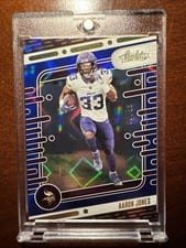 2024 Panini Absolute Base Set Aaron Jones #71 card