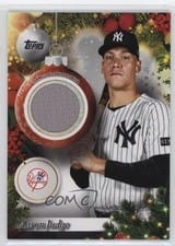 2025 Topps Holiday Relics Aaron Judge #PR-AJ card