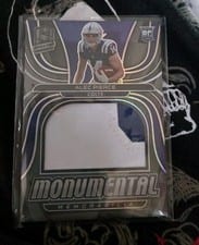 2022 Panini Spectra Monumental Memorabilia Alec Pierce #MME-API card