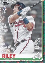2019 Topps Holiday Base Set Austin Riley #HW76 card