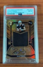 2022 Panini Gold Standard Rookie Jersey Autographs Bailey Zappe #RAJ-BZA card