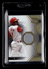 2023 Topps Tier One Relics (Design B) Barry Larkin #T1R-BL card