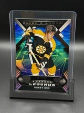 2022-23 Upper Deck Black Diamond Diamond Legends Bobby Orr #BDL-BO card