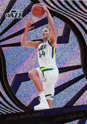 2021-22 Panini Revolution Base Set Bojan Bogdanovic #80 card
