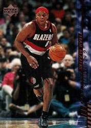 2000-01 Upper Deck Base Set Bonzi Wells #141 card