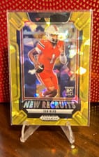 2025 Panini Prizm Draft Picks New Recruits Cam Ward #16 card