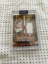 2021-22 Panini Chronicles Gold Standard Rookie Jersey Autographs Cameron Thomas #GSJ-CTH card