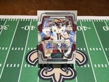 2022 Panini Playbook Signatures Carson Wentz #98 card