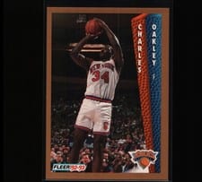 1992-93 Fleer Base Set Charles Oakley #154 card