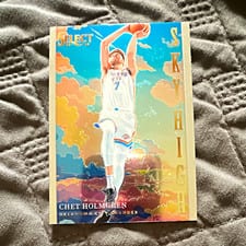 2024-25 Panini Select Sky High Chet Holmgren #12 card