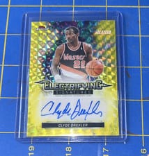 2025-26 Finest Electrifying Signatures Clyde Drexler #ESG-CD card