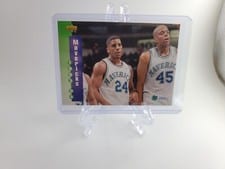 1993-94 Upper Deck Base Set Dallas Mavericks #215 card
