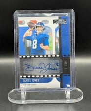 2021 Panini Chronicles Signature Series Daniel Jones #SS-DJO card