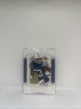 2019 Panini National Treasures Darius Leonard #40 card