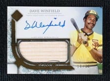 2024 Topps Transcendent Collection Autographed Relics Dave Winfield #TCAR-DWI card