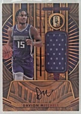 2021-22 Panini Chronicles Gold Standard Rookie Jersey Autographs Davion Mitchell #GSJ-DVM card