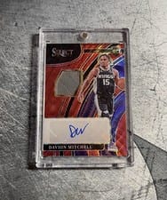 2021-22 Panini Select Rookie Jersey Autographs Davion Mitchell #RJ-DML card