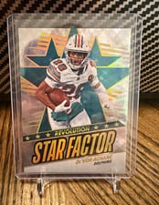 2025 Panini Revolution Star Factor De'Von Achane #20 card